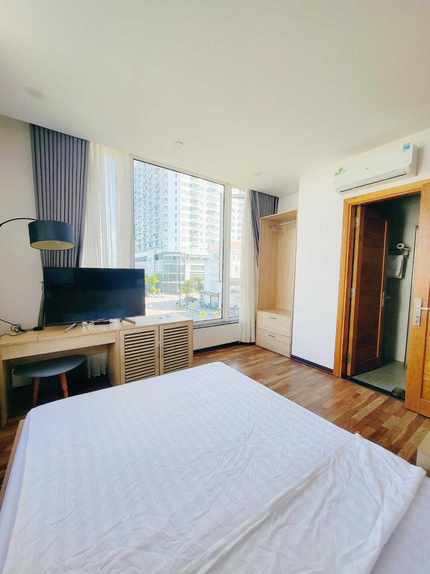 Amy Apartment 후에 외부 사진