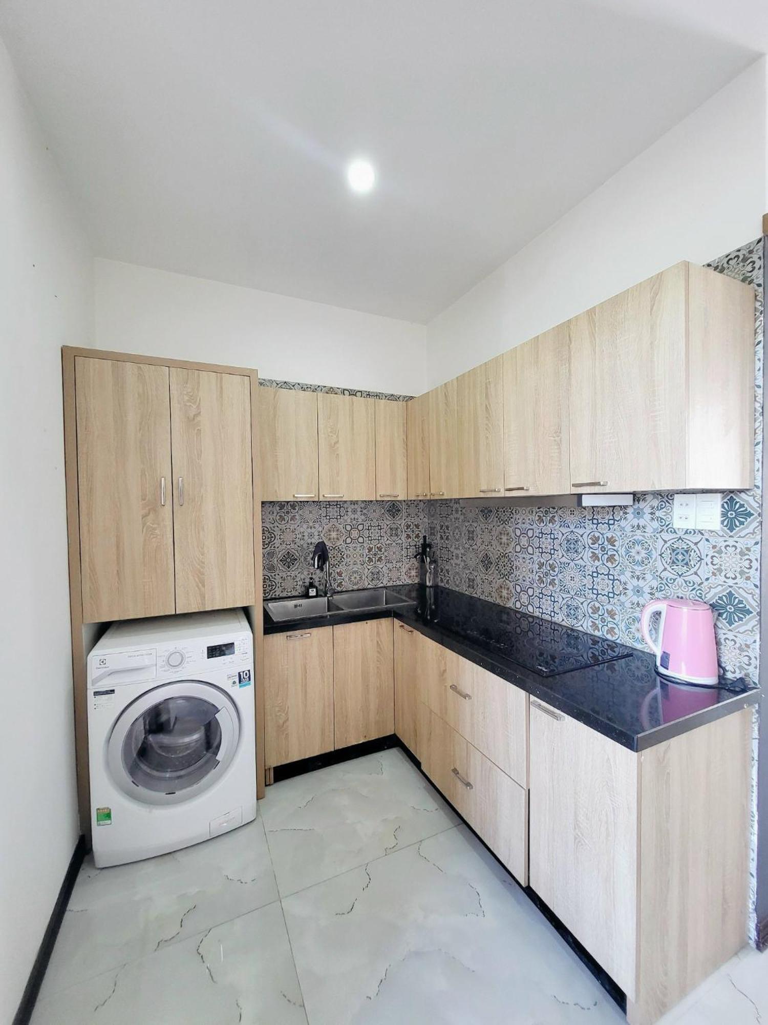 Amy Apartment 후에 외부 사진